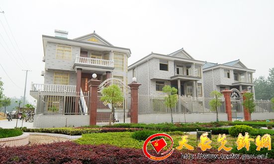 [天长市大通镇双柳村]:井陉天长镇核桃园村:鄯善