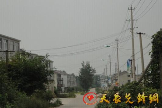天长市有多少人口_男子公安局门口驾车撞飞前妻及随行男(3)