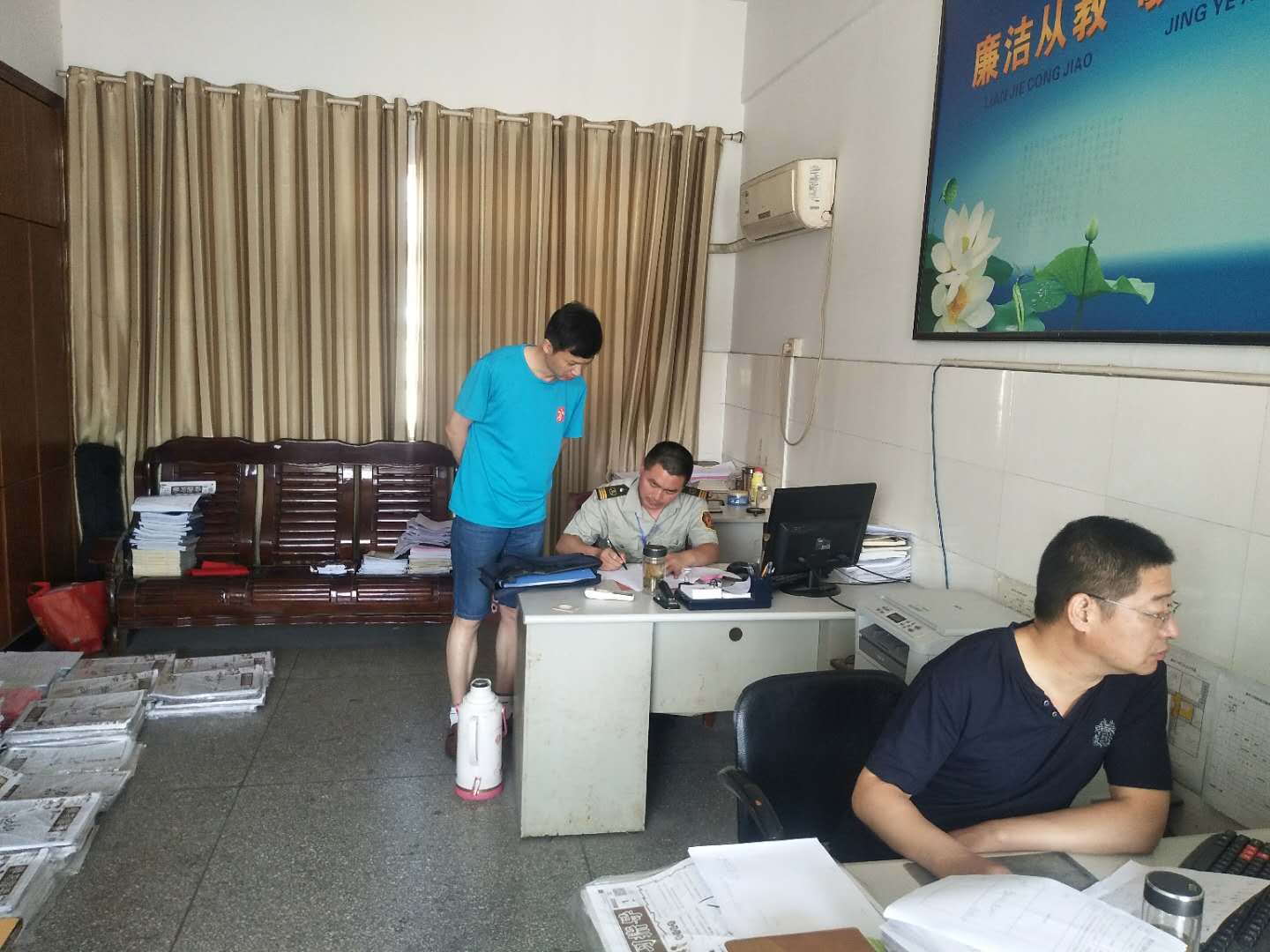 秦栏镇开展夏季九小场所消防安全专项大检查