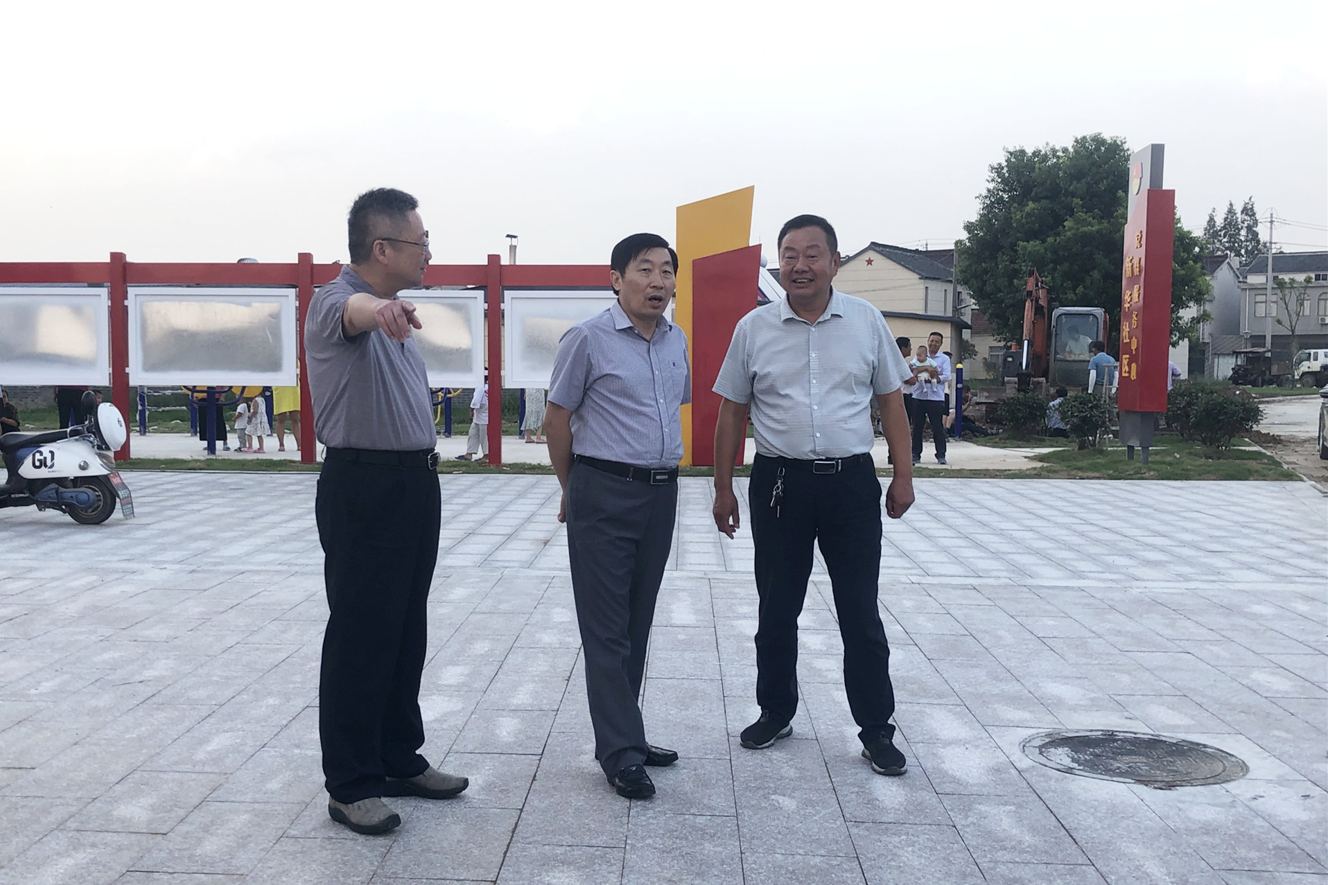 市长贺家平走访调研新华社区精准扶贫情况