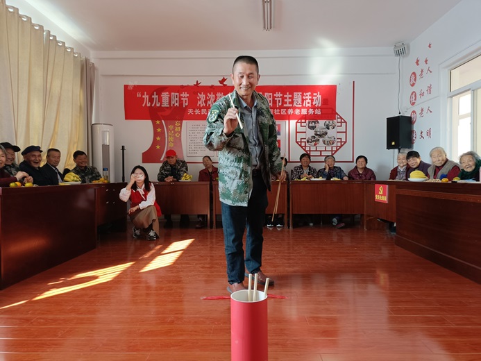 石梁镇：关爱空巢老人 弘扬传统美德