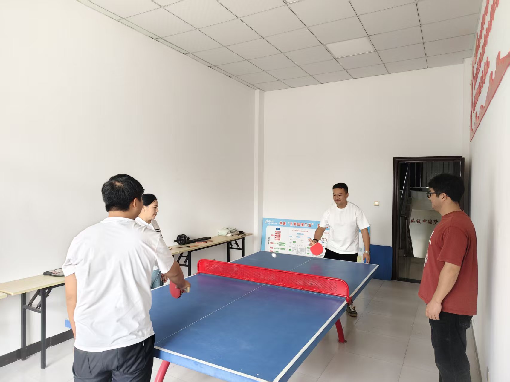 社区运动会活力开赛 球类绳舞掀起全民健身热潮