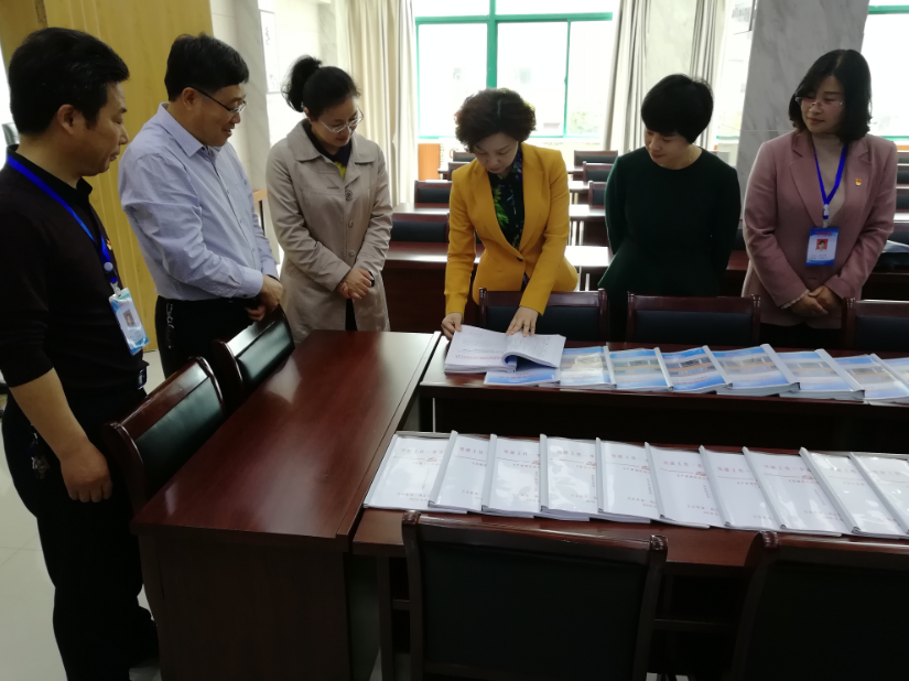 滁州市委组织部副部长焦艳一行来到二凤社区调研指导党建工作