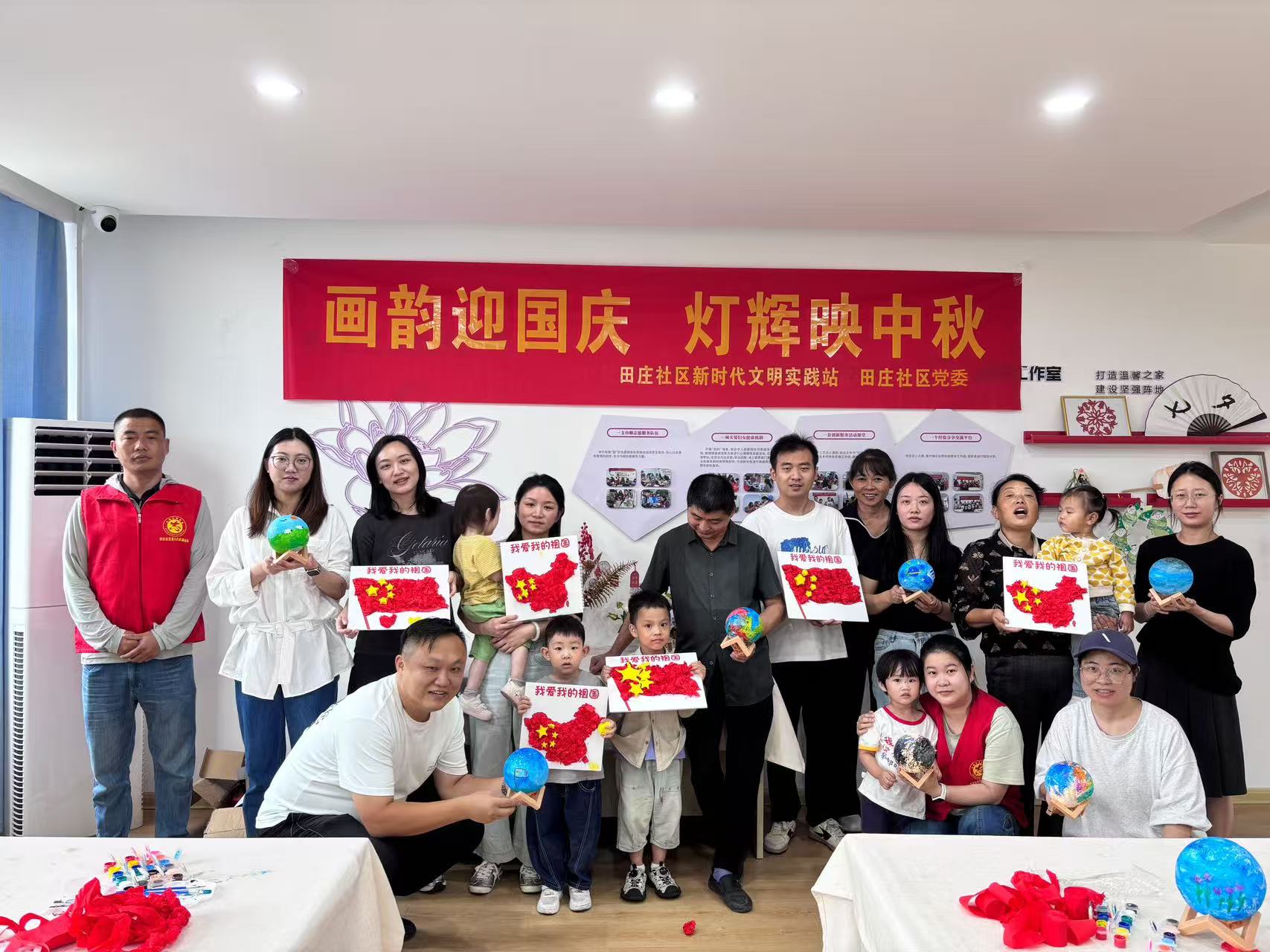 广陵街道：画韵迎国庆 灯辉映中秋