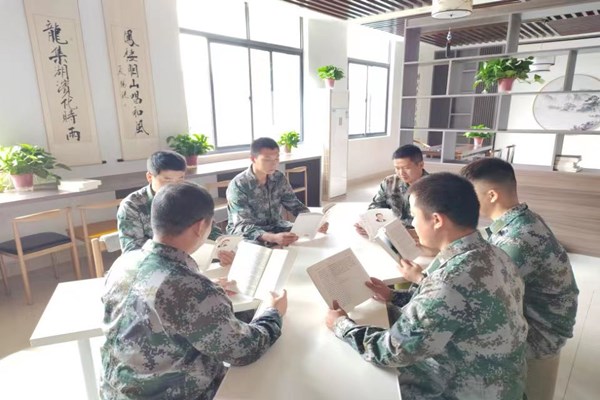 杨村镇龙集社区：学习“小书屋”变身组织生活“大粮仓”