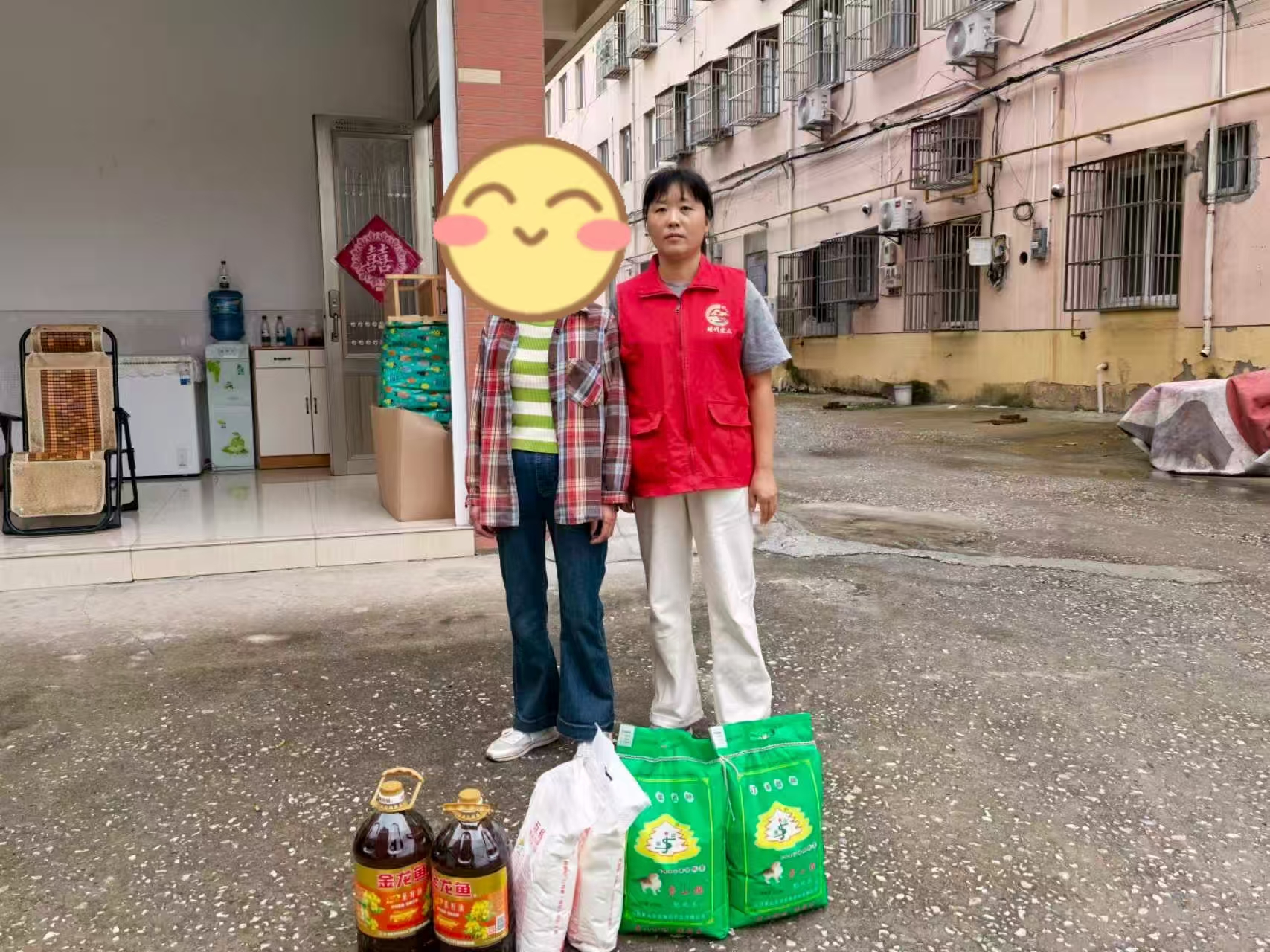 宏大村秋日送暖：长效帮扶机制温暖计生特扶家庭