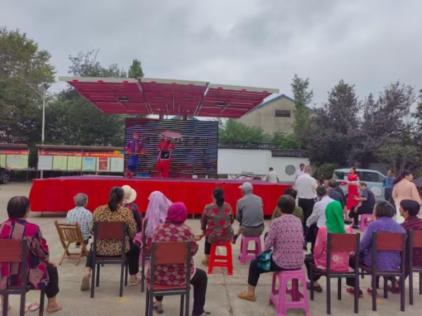 永丰镇桥湾社区：“月满中秋·情系家国”文艺汇演 点亮佳节