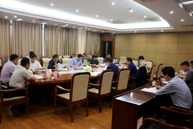 邓继敢主持召开四大攻坚行动提速增效推进会