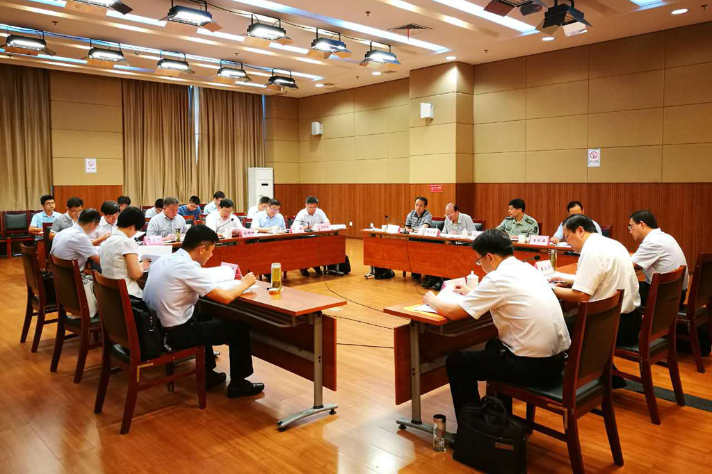 天长先锋网-天长市委常委会召开讲重作专题