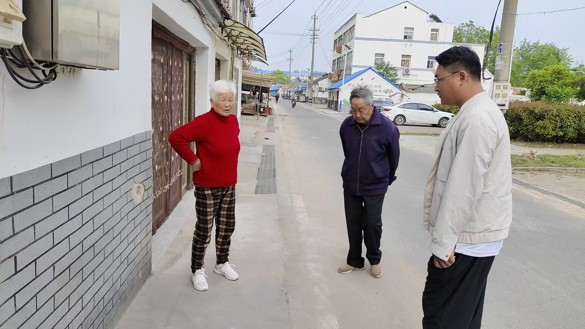 元通社区积极应对老街下水道问题，确保居民生活环境改善