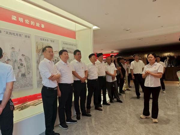 齐庙村：“七一”瞻仰烈士纪念馆，汲取奋进前行力量