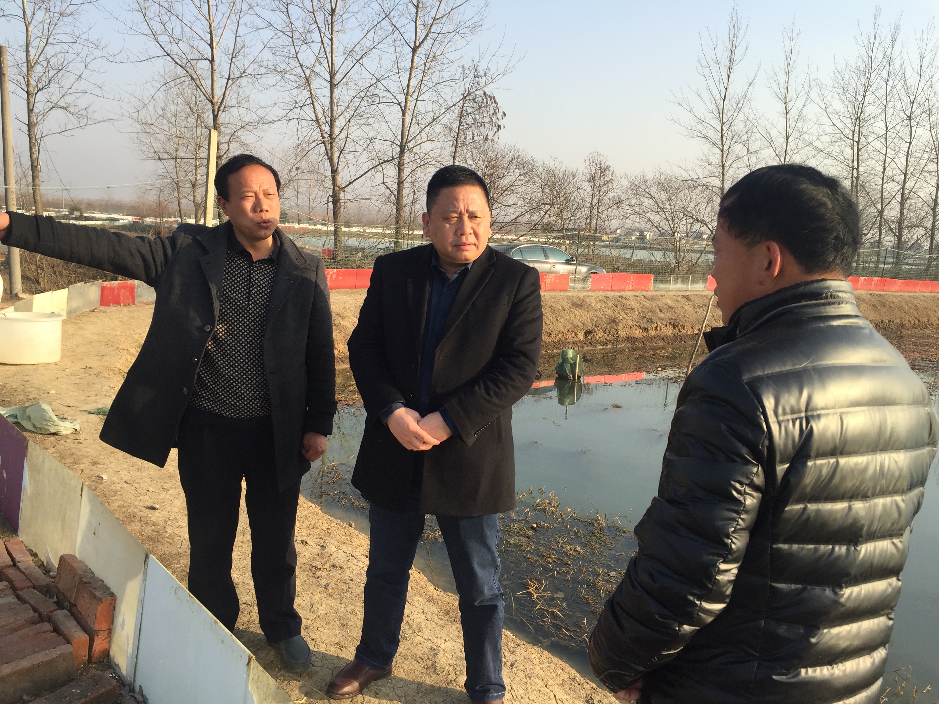 秦栏镇镇长王金友走访精准扶贫户