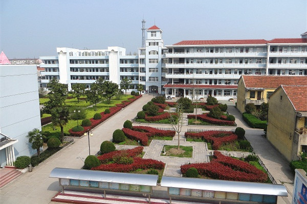 铜城中学开展理想信念教育-天长先锋网