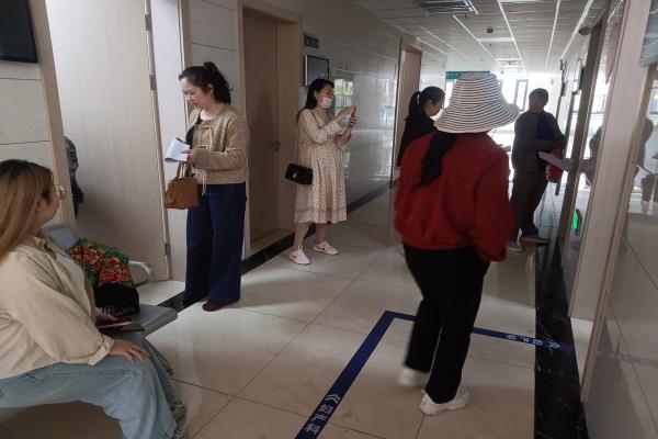 铜城镇八面村组织适龄妇女“两癌”筛查