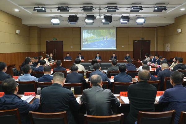 阚绪瑞主持召开市生态文明建设生态环境保护委员会2026年第一次全体（扩大）会议