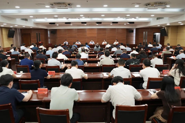 市委社会工作会议暨市委“两新”工委（扩大）会议召开